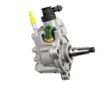 Pompe à haute pression pour RENAULT Captur 1.5 dCi 90 CV - 0445010530